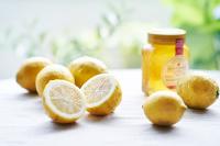 サムネイル ビタミンCをこまめに摂取！　アレンジ豊富な「レモンのハチミツ漬け」
