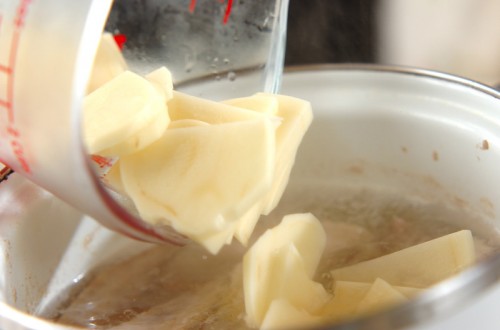 手羽先の豆乳スープの作り方1