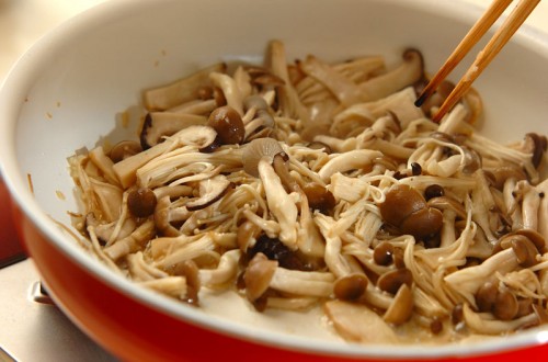 たっぷりキノコの常備菜の作り方2