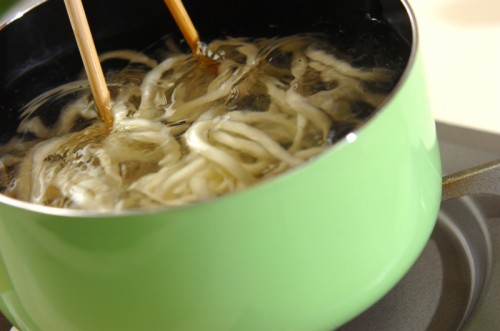 鶏鍋スープのうどんの作り方1