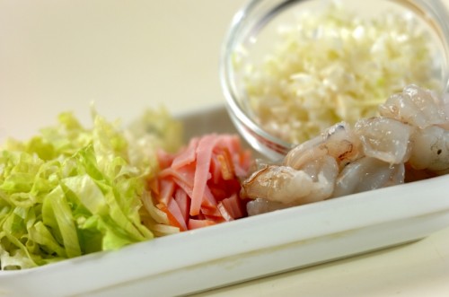 ぷりぷりエビを味わう!基本のチャーハン by 森岡 恵さんの下準備2