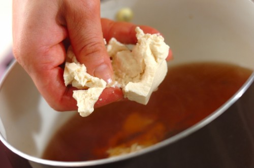 もずくと豆腐のスープの作り方1