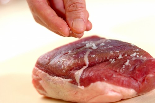 ゆで豚のおろしコチュジャンダレの下準備1