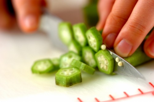 長芋とオクラの混ぜまぜの下準備1