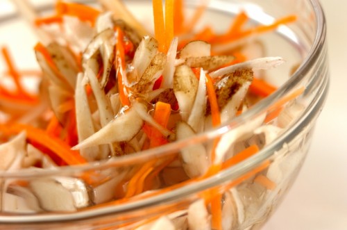 お箸が止まらない!ゴボウのサクサク揚げ by 杉本 亜希子さんの作り方1