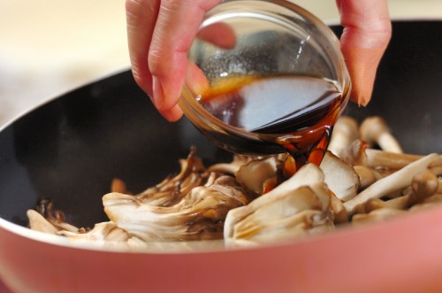 キノコと卵の炒め物の作り方2