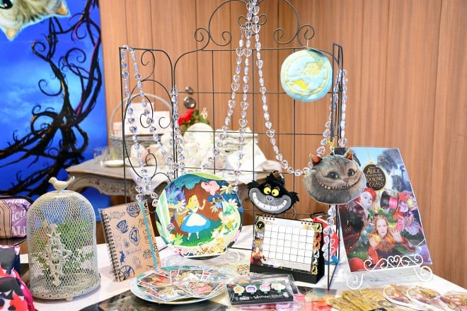 fwAXECE_[h^Ԃ̗xߑ̓W̗lqi615`28܂Łj(C)2016 Disney