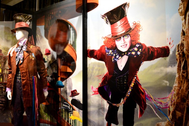 fwAXECE_[h^Ԃ̗xߑ̓W̗lqi615`28܂Łj(C)2016 Disney