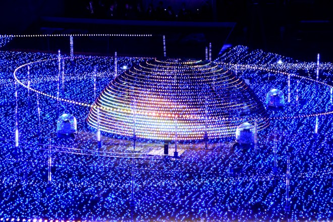 �w�~�b�h�^�E���E�N���X�}�X2016�x�i�����~�b�h�^�E���^�����E�`��^12��25���܂Łj