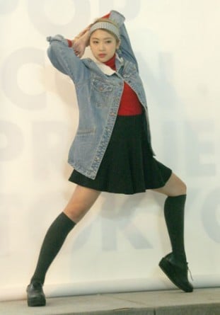 wNYLON JAPANxItBVuK[