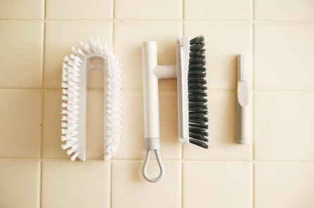 QQQiLLLj@2EFCuV{~juV^1260