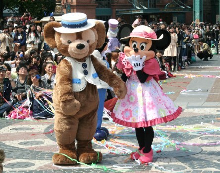 C[X^[ECEj[[NyfBYj[V[z