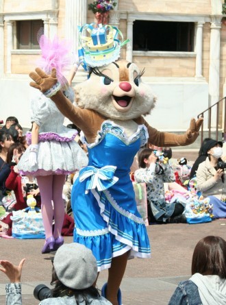 C[X^[ECEj[[NyfBYj[V[z