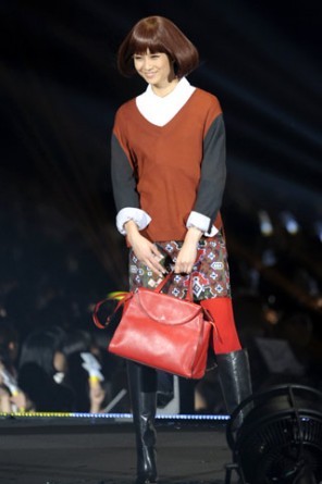 JG{upœoIJ肳@yKATE SPADE SATURDAYz