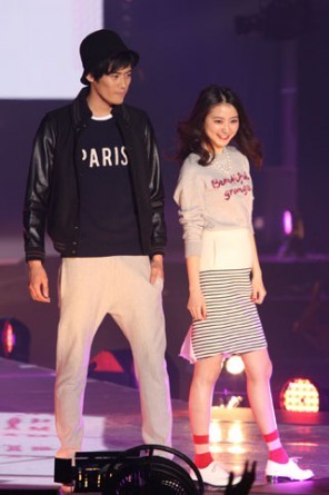 c䁕Rqynon-no~BEAMSz