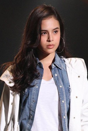 yAZUL by moussyz剮ē