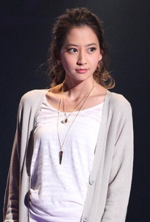 yAZUL by moussyz͖kFq