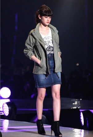 yAZUL by moussyzemma