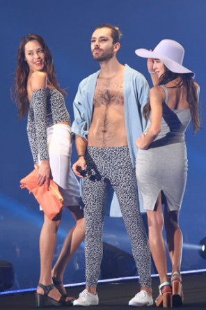 G~ i[^ijAJiiEjyAmerican Apparelz