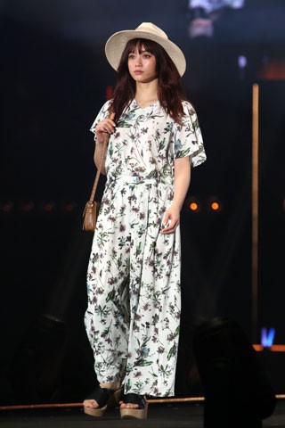 {镑yAG by aquagirlz