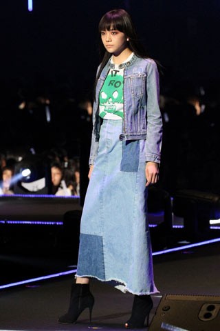 �yTGC SPECIAL COLLECTION�z