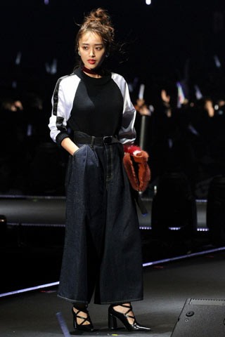 �yMURUA�z�ߓ���q