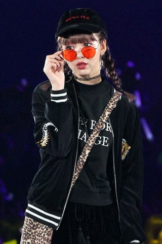 �yWEGO�z���c�j�R��