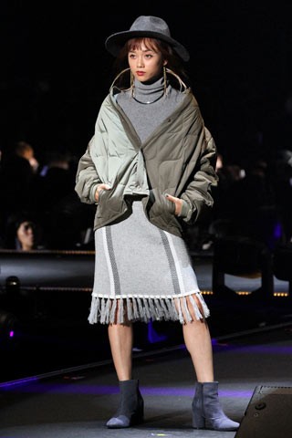 �yUngrid�z�{�镑