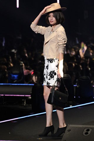 �yBE RADIANCE�z�匴���g