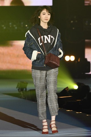 �yUngrid�z�іL�܂肦