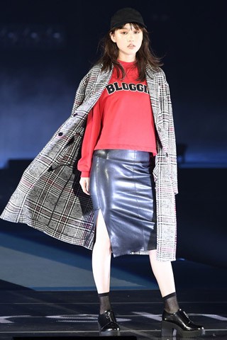 �yBershka�z���c�H