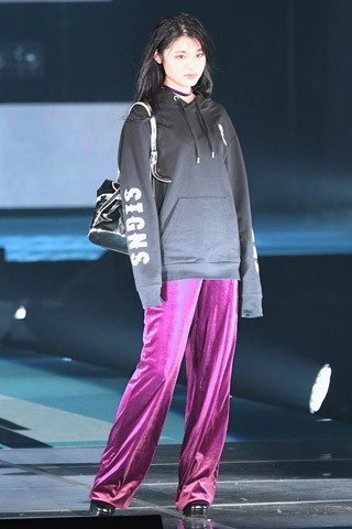 �yBershka�z�Ô�����