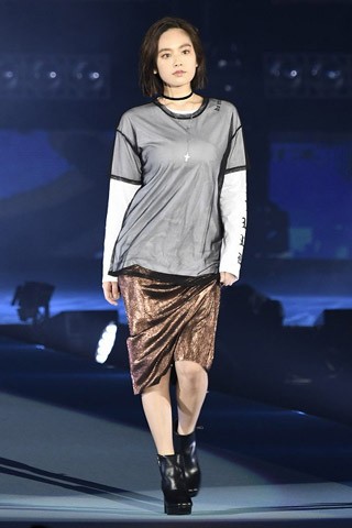 �yBershka�z⨔��a�q