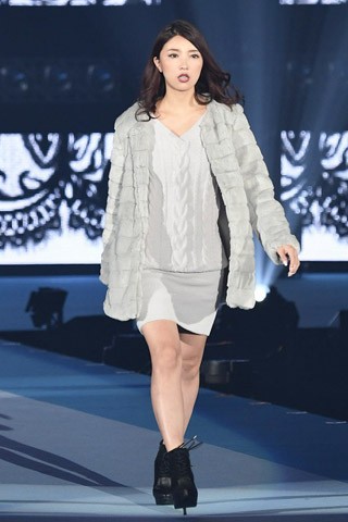 �yLIP SERVICE�z�h�ؖ�����