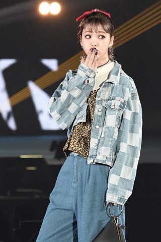 �ySPINNS�z���c�j�R��