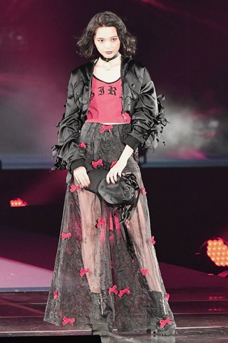 �yone spo�z�ʏ�e�B�i