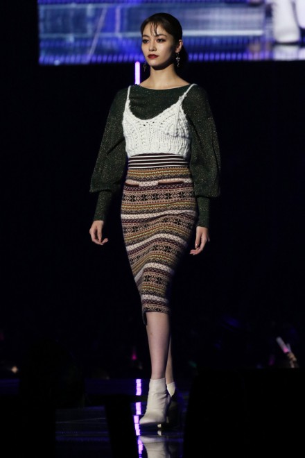 iE-girls^Happiness)^uSLYv