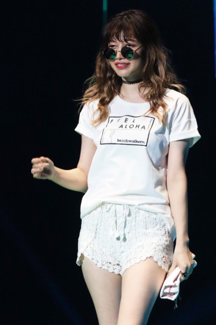 R{\jA^uLilly & Emmav