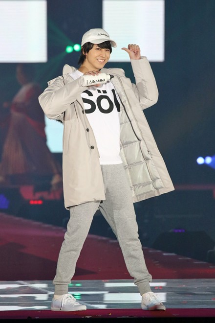 ^JVi}j^NYLON GUYSuSchoffelv