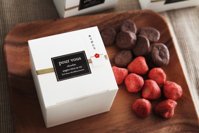 yFBA`RȒjɁzt[YhCɃzCg`Rݍ܂svcH`RBڂɂAƂԂȂZNg<a href= https://www.angers-web.com/Form/Product/ProductDetail.aspx?shop=&pid=120199 target= _blank ><b>wzCg`R/`R/t[YhCx</b></a>iō1080~jON