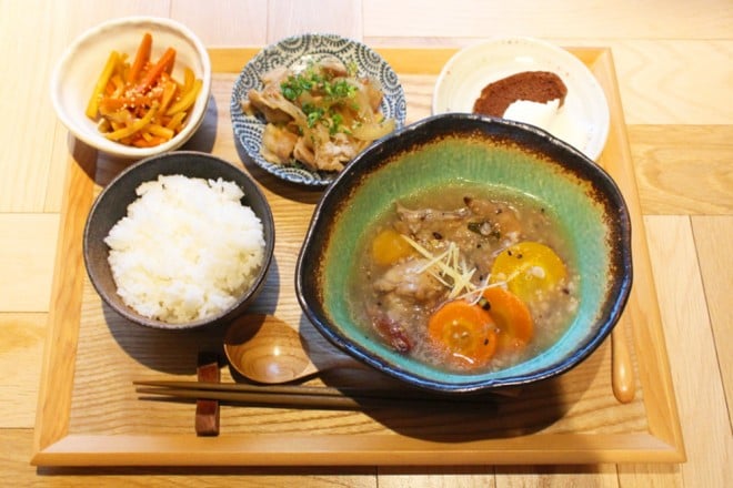 EaJuREISM STANDiY X^hjv́wՂՂI{H̎Q{xi1000j