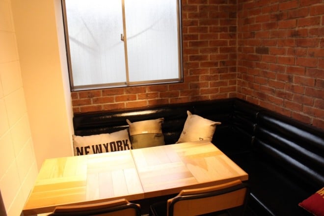 EaJuREISM STANDiY X^hjv