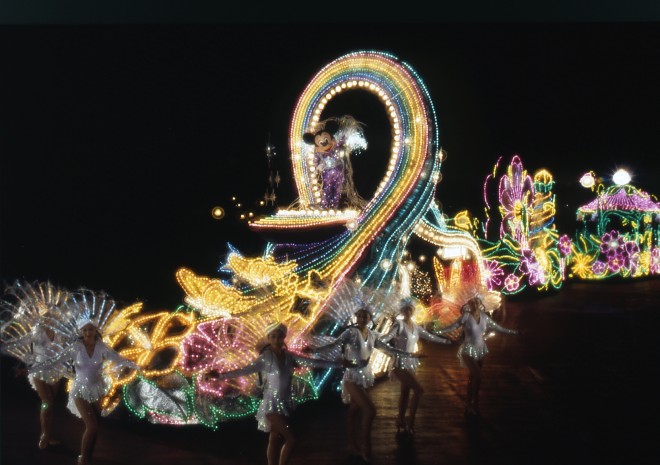 画像 写真 貴重な写真で振り返る 東京ディズニーリゾート35年の歴史とこれから19枚目 Eltha エルザ
