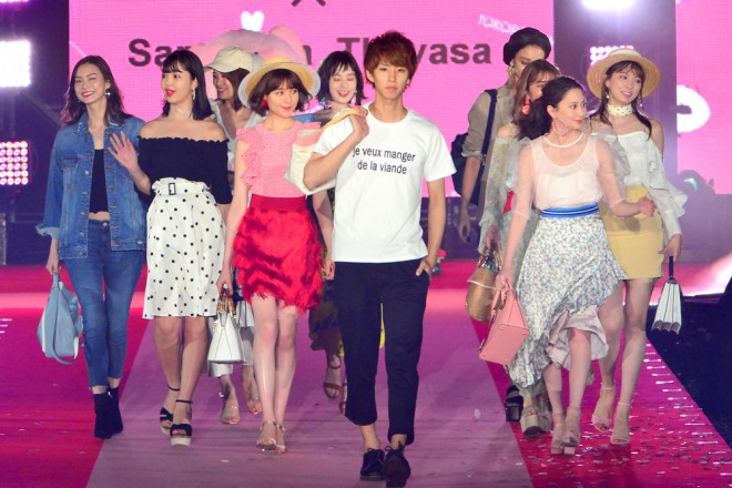 wSamantha Thavasax͂߂Ⴟ[