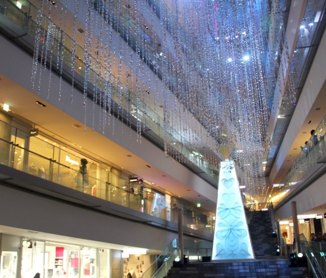 6,000{̃cȂg̃J[ehy߂uOMOTESANDO HILLS CHRISTMAS 2018 with Panasonic Beautyv@ꏊF\QqY@JÊԁF2018N117ij`2018N1225i΁j@_ԁF11F00`23F00