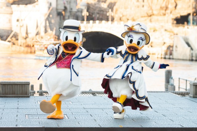 fBYj[V[uCbcENX}X^CIvi2018N118`1225j