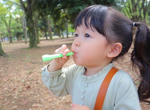 ���E������u���킢���v�̐����񂹂��Ă��邳�������