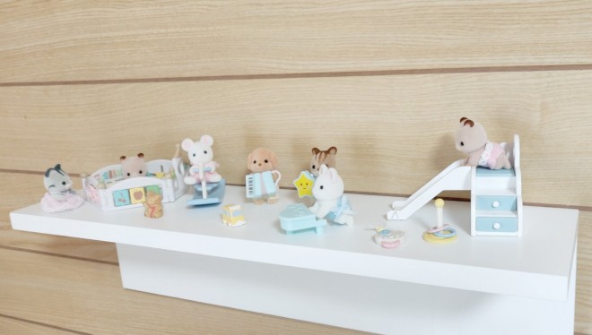 قÂ݂i@hhhina_j̕ɂVojAXy[X