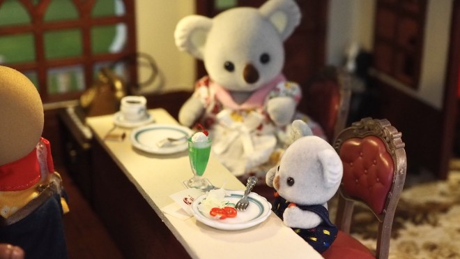 iȂ܂̂ɂĂRA̐eqi摜񋟁FKanaFettj