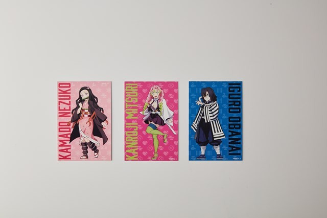 �u�b�N�^�̊ʃp�b�P�[�W�ɕt���̃|�X�g�J�[�h�i�S18��̂���3�����t���j